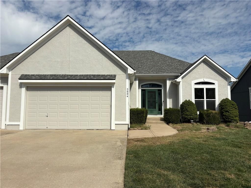 3004 SW SILVERSPUR Lane, Lee's Summit, MO