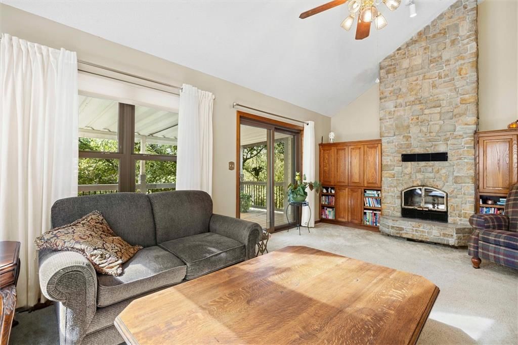 Photo 11 of 52 - 1320 S 105th Street, Edwardsville, KS 66111