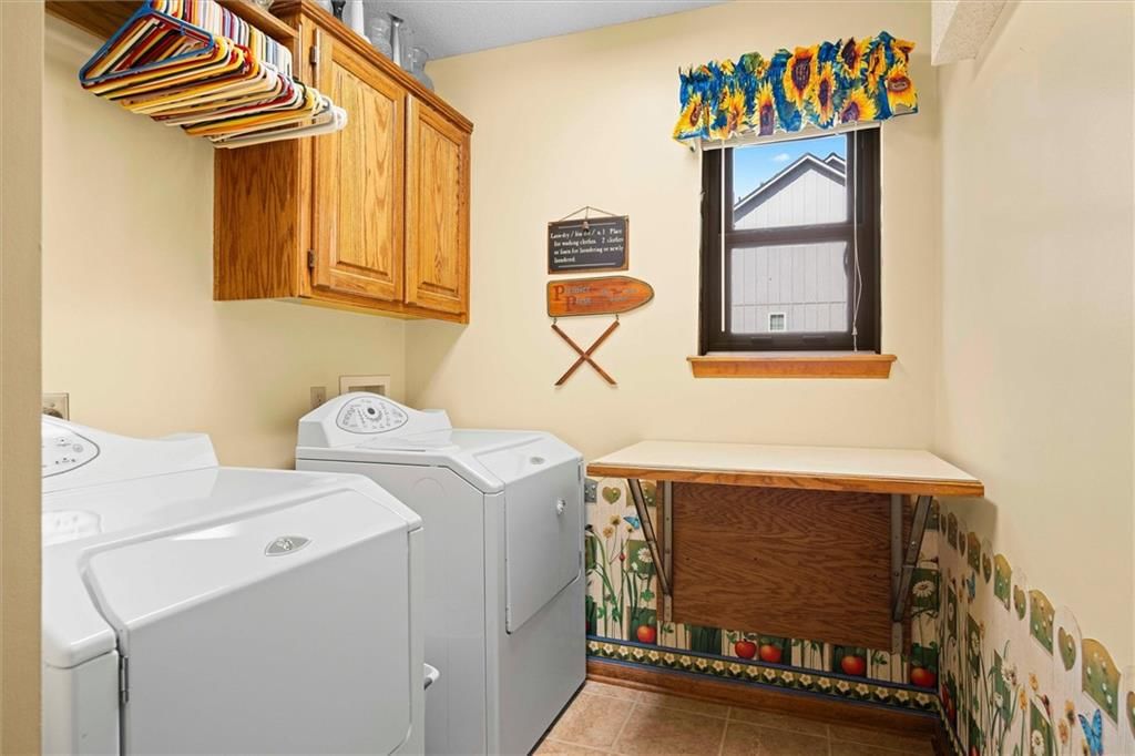 Photo 24 of 52 - 1320 S 105th Street, Edwardsville, KS 66111