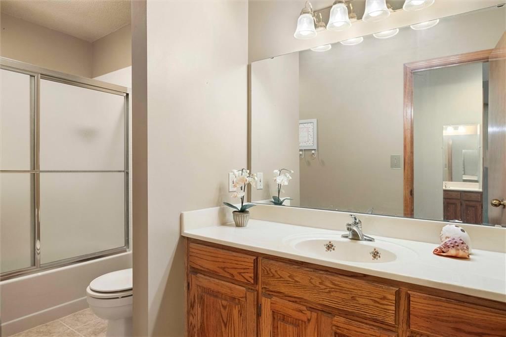 Photo 29 of 52 - 1320 S 105th Street, Edwardsville, KS 66111