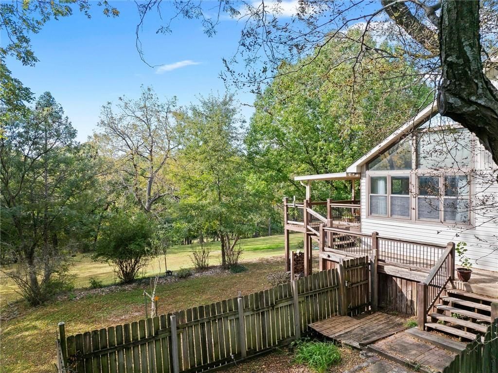 Photo 42 of 52 - 1320 S 105th Street, Edwardsville, KS 66111