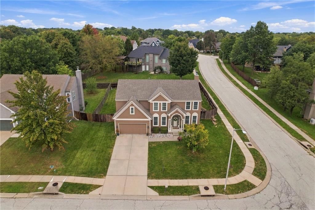 918 NE 93rd Court, Kansas City, MO: listing photo 2