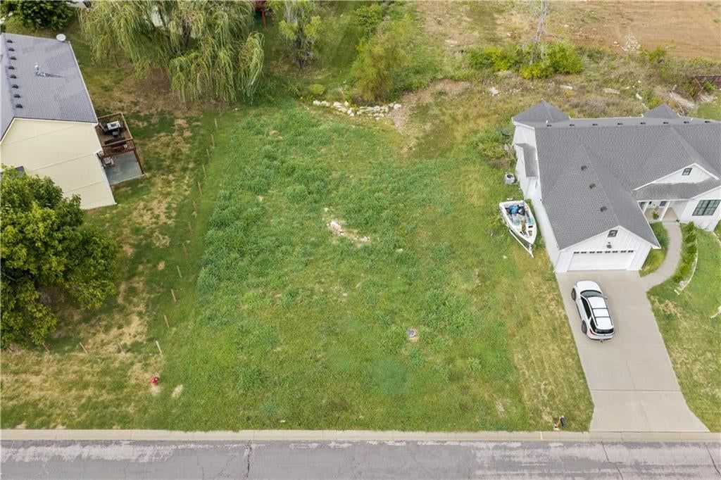 104 E WHISPERING HILLS Boulevard, Lone Jack, MO: listing photo 2