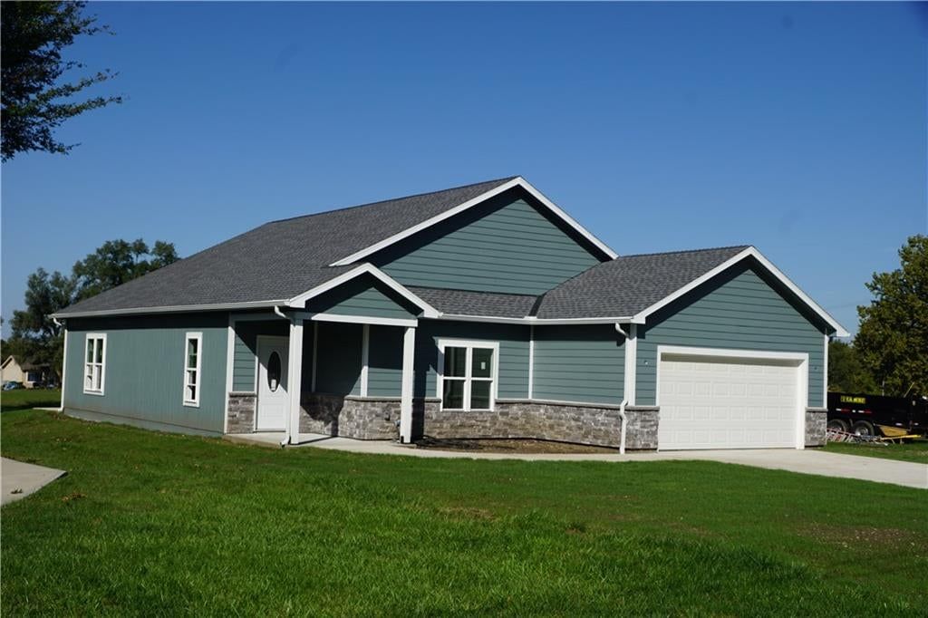 703 N Jefferson Street, Spring Hill, KS
