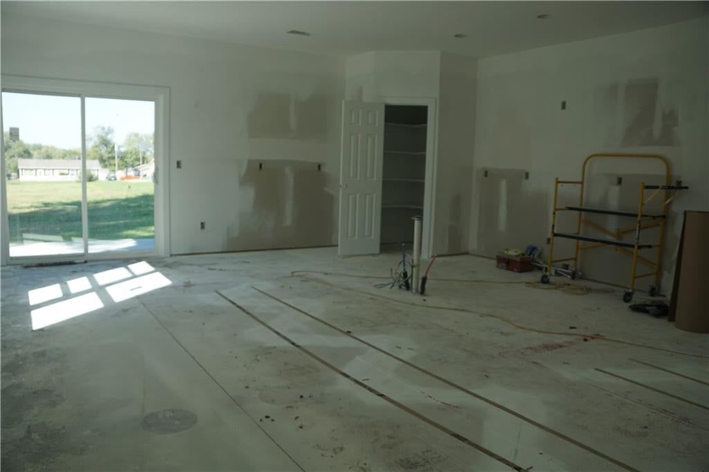 Walk-in pantry at 703 N Jefferson Street, Spring Hill, KS 66083
