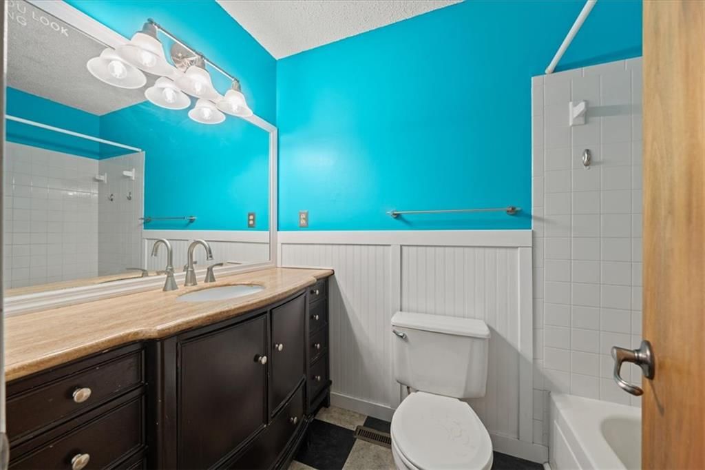 Photo 12 of 29 - 206 Pebblebrook Lane