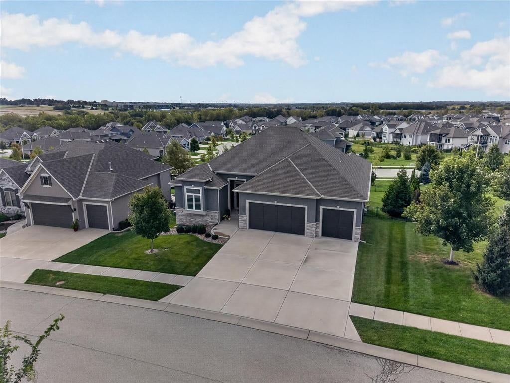 12827 W 172nd Terrace, Overland Park, KS: listing photo 2