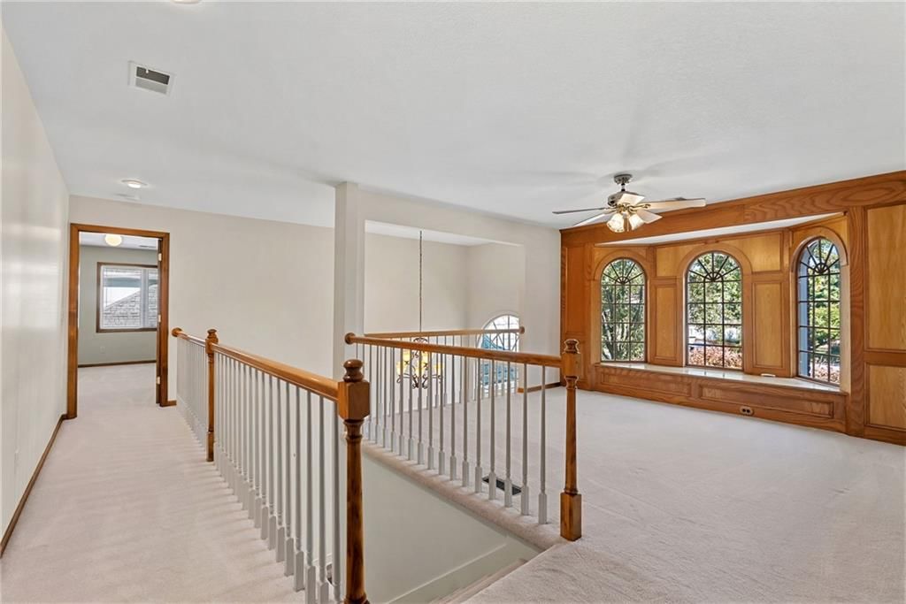 Photo 37 of 67 - 12808 Sherwood Drive, Leawood, KS 66209