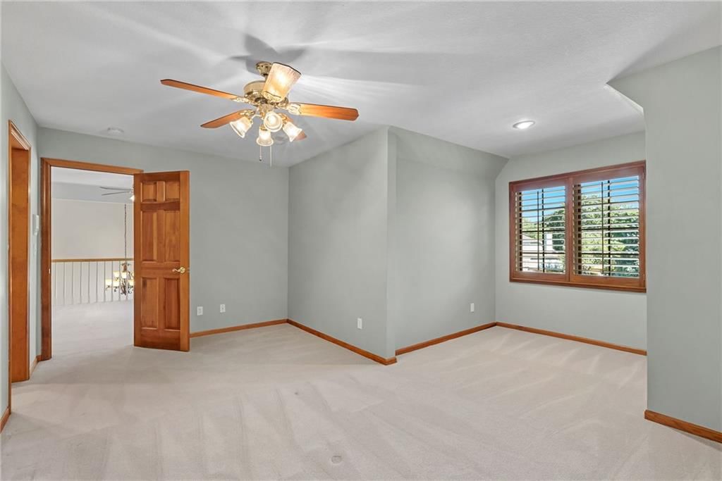 Photo 40 of 67 - 12808 Sherwood Drive, Leawood, KS 66209