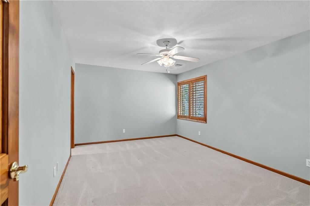 Photo 44 of 67 - 12808 Sherwood Drive, Leawood, KS 66209