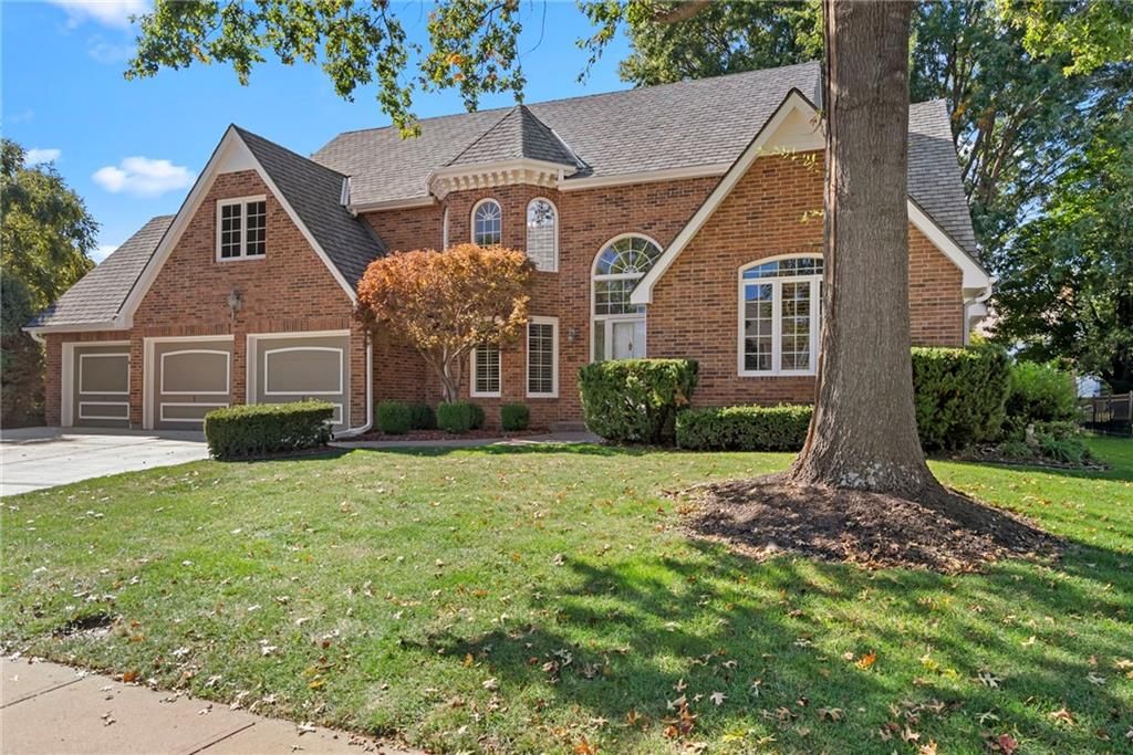 Photo 58 of 67 - 12808 Sherwood Drive, Leawood, KS 66209