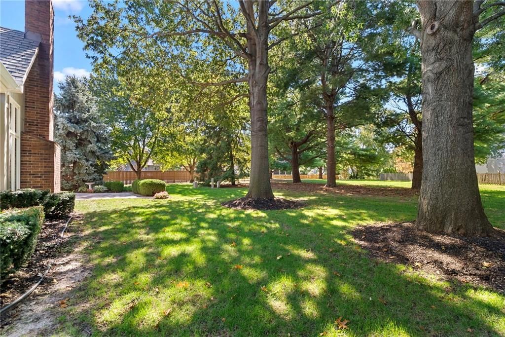Photo 62 of 67 - 12808 Sherwood Drive, Leawood, KS 66209