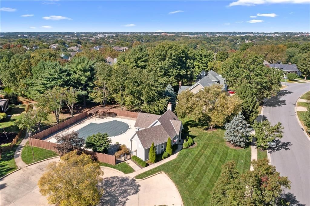 Photo 66 of 67 - 12808 Sherwood Drive, Leawood, KS 66209