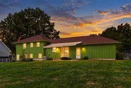Photo 19 of 19 - 405 S Park Drive, Raymore, MO 64083