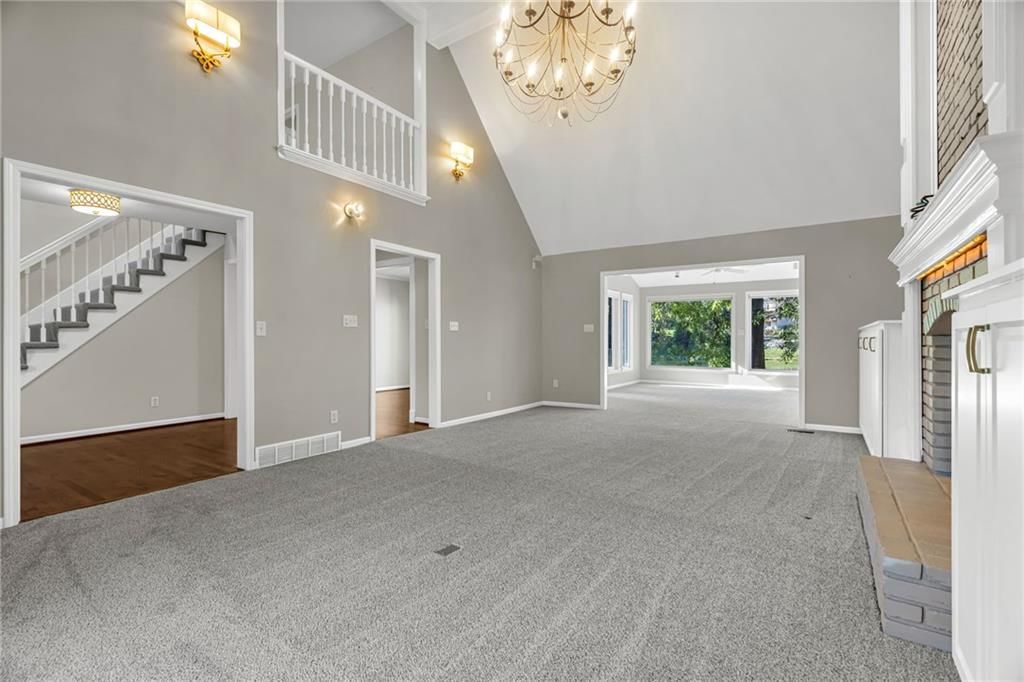 Photo 12 of 54 - 3806 NE Beechwood Drive, Lee's Summit, MO 64064