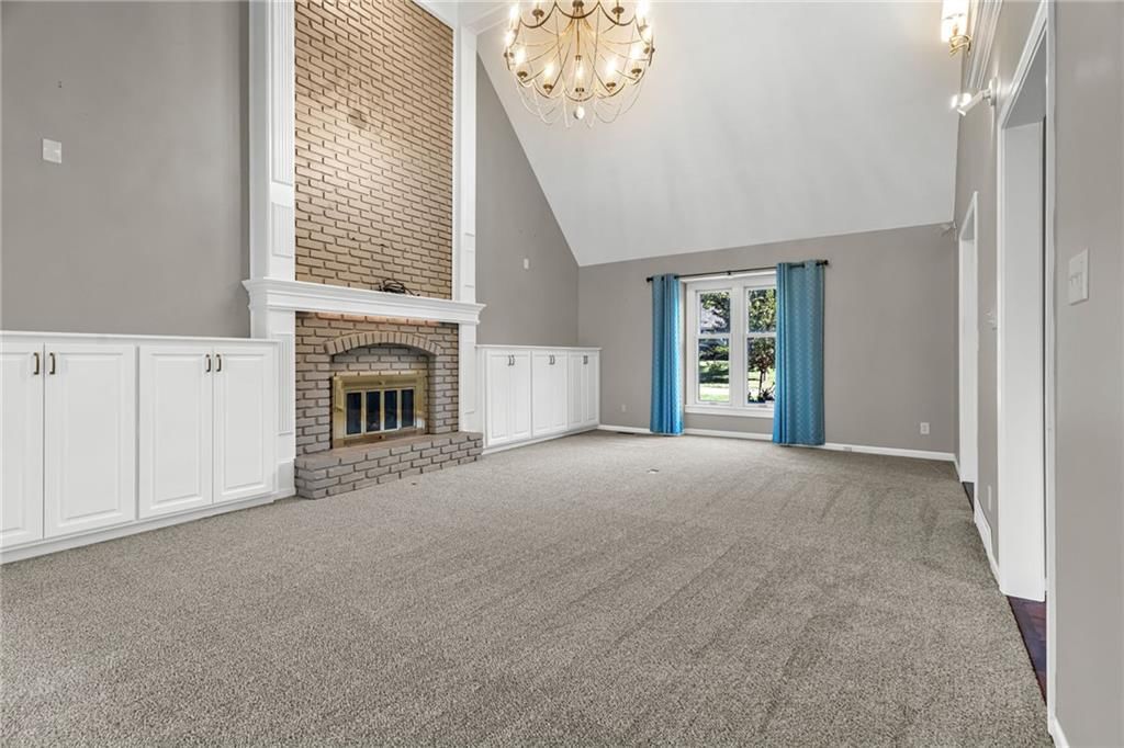 Photo 14 of 54 - 3806 NE Beechwood Drive, Lee's Summit, MO 64064