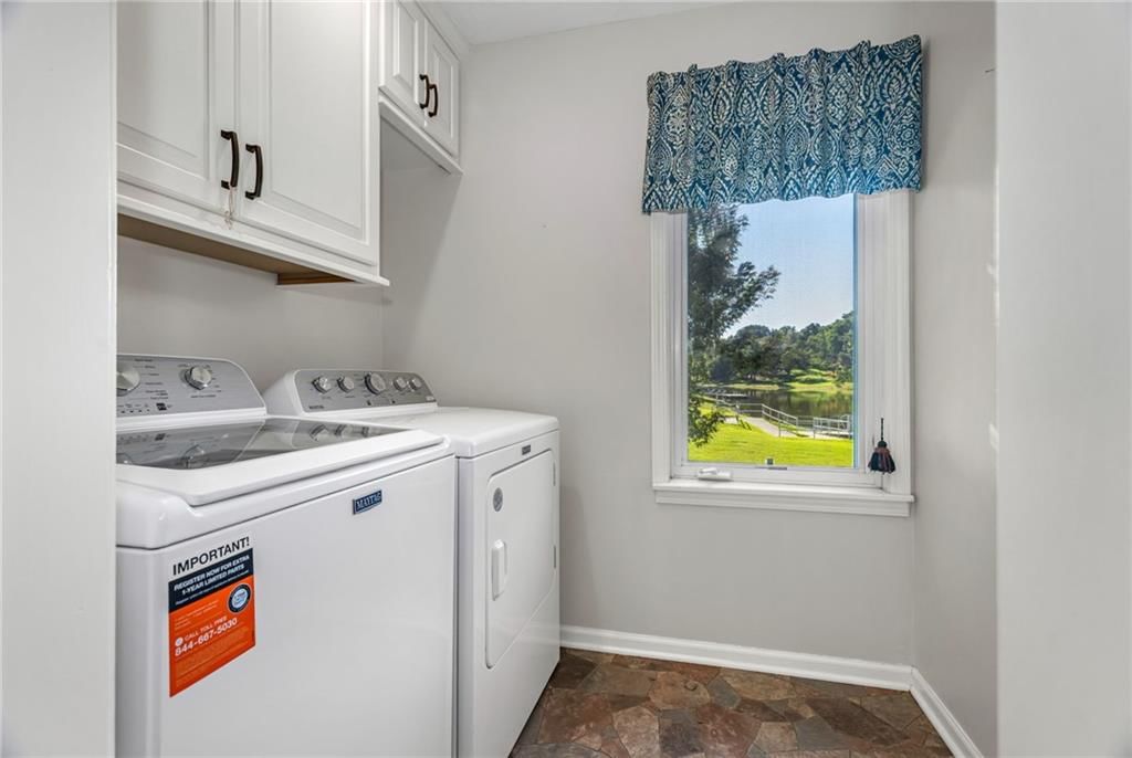 Photo 21 of 54 - 3806 NE Beechwood Drive, Lee's Summit, MO 64064