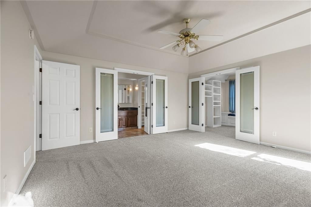 Photo 31 of 54 - 3806 NE Beechwood Drive, Lee's Summit, MO 64064