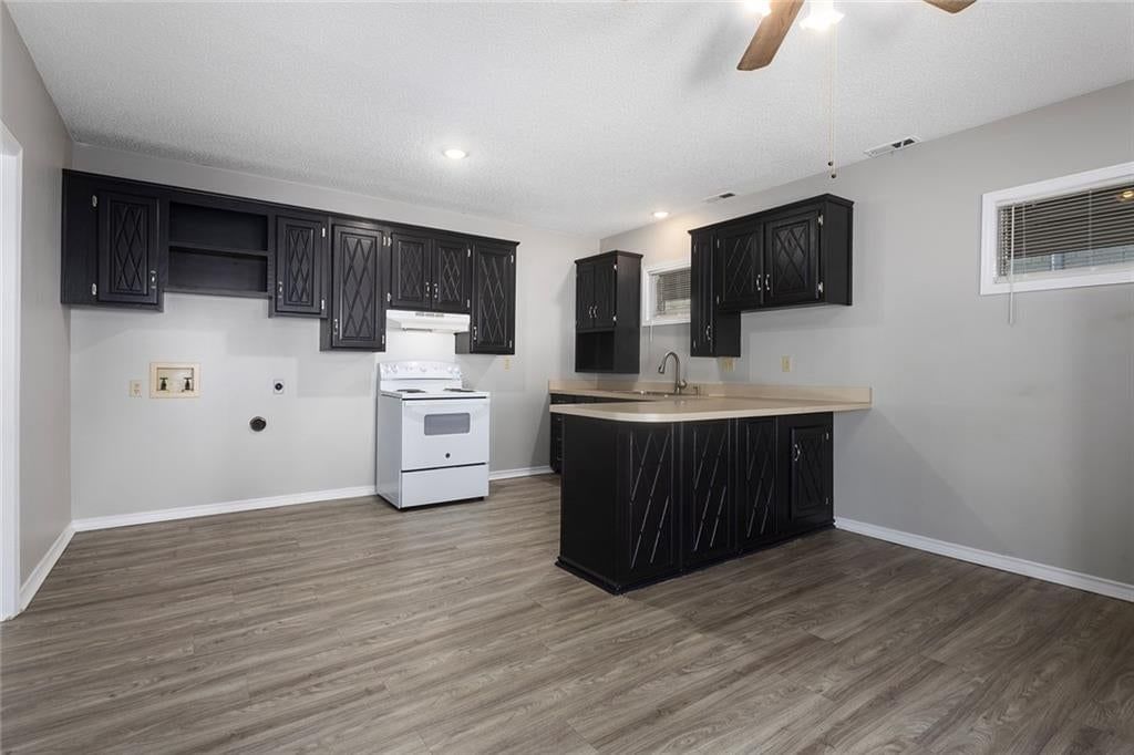 Photo 16 of 25 - 1212 Kingman Street, Leavenworth, KS 66048