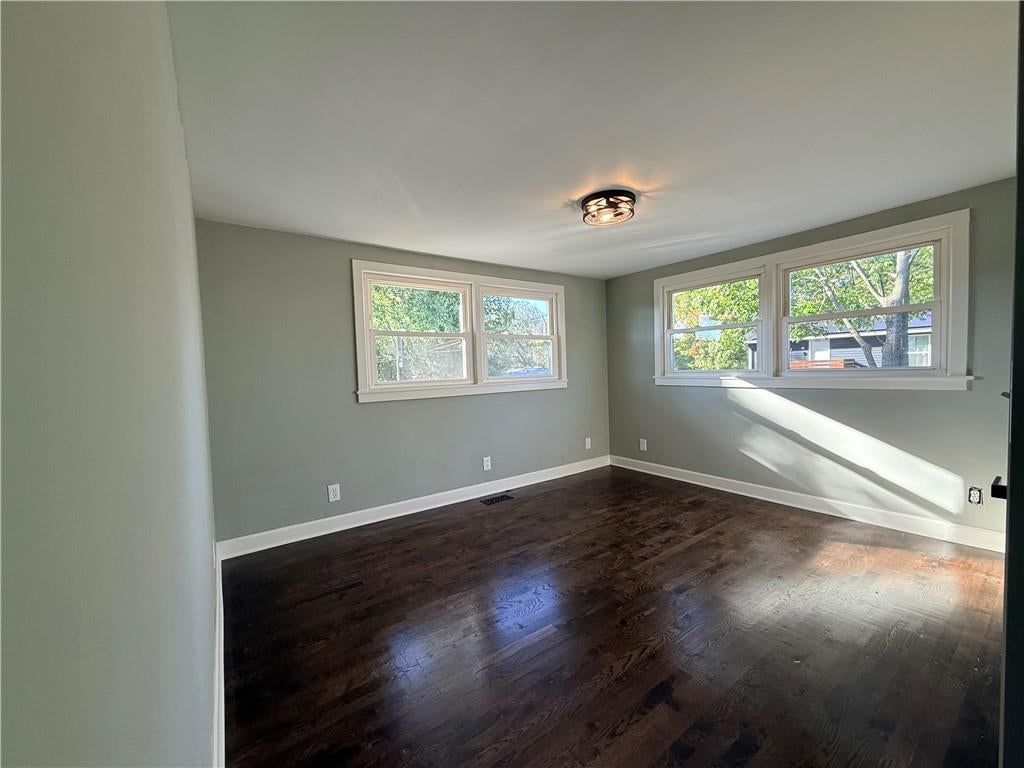 Photo 26 of 42 - 4833 N Winchester Street, Kansas City, MO 64119