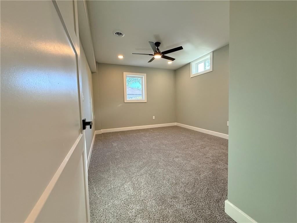 Photo 30 of 42 - 4833 N Winchester Street, Kansas City, MO 64119