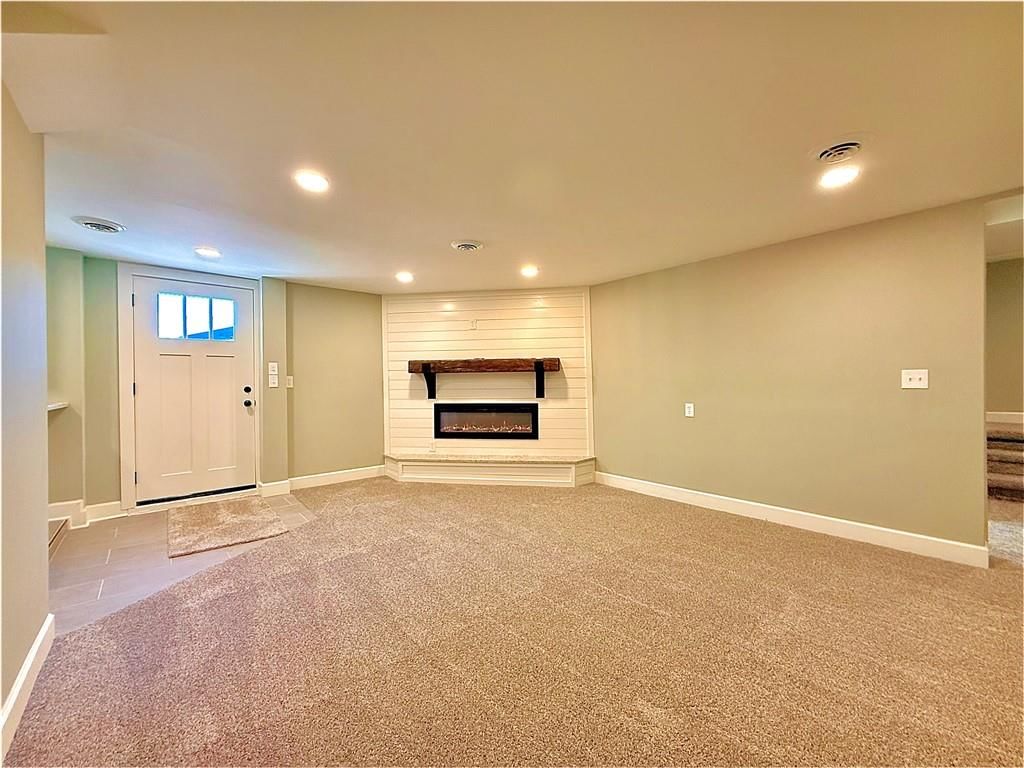 Photo 38 of 42 - 4833 N Winchester Street, Kansas City, MO 64119