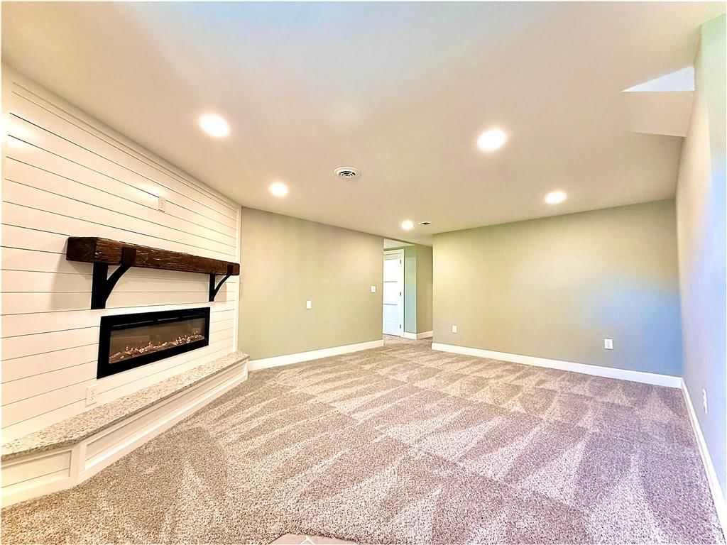 Photo 40 of 42 - 4833 N Winchester Street, Kansas City, MO 64119