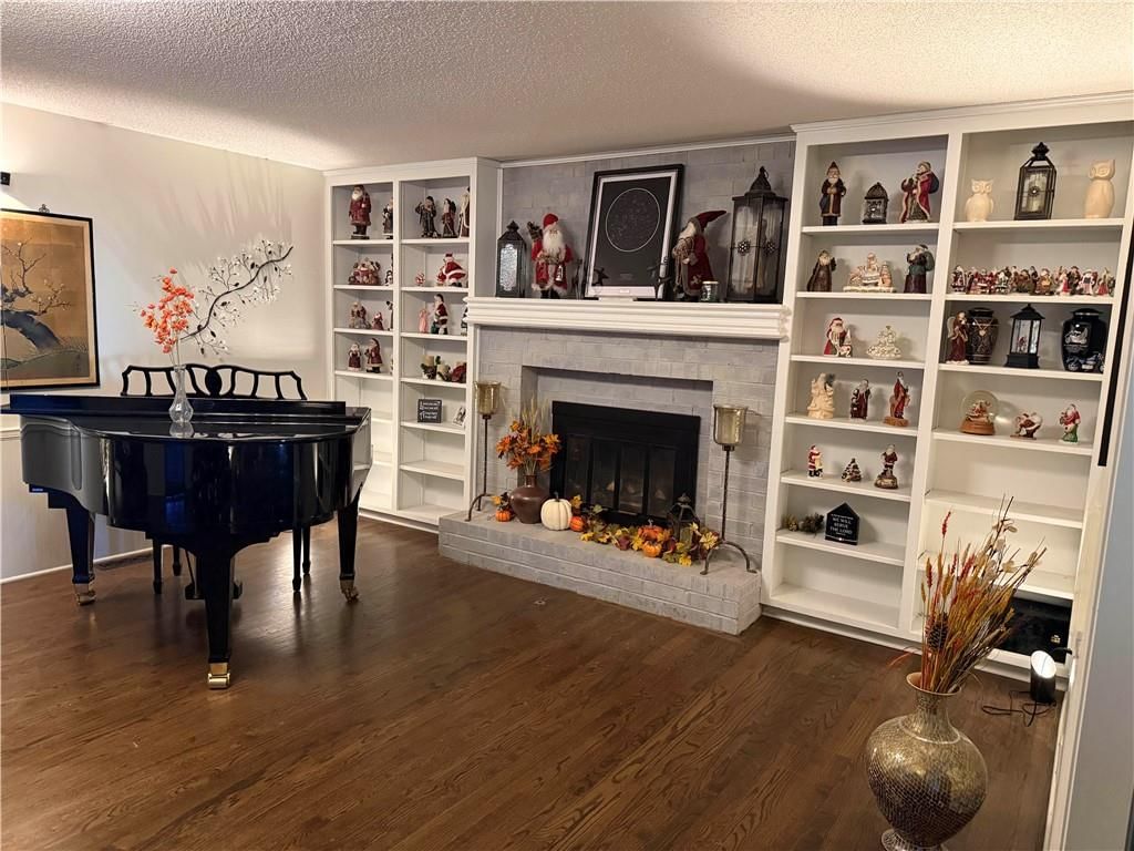 12306 W 154th Terrace, Overland Park, KS