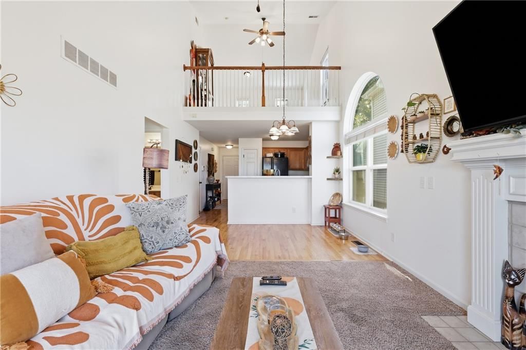 1224 SW Wysteria Drive, Lee's Summit, MO