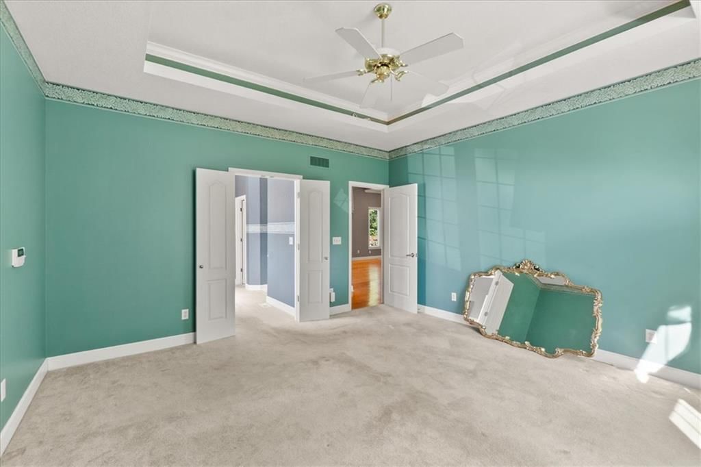 Photo 19 of 43 - 3730 S Milton Drive, Independence, MO 64055