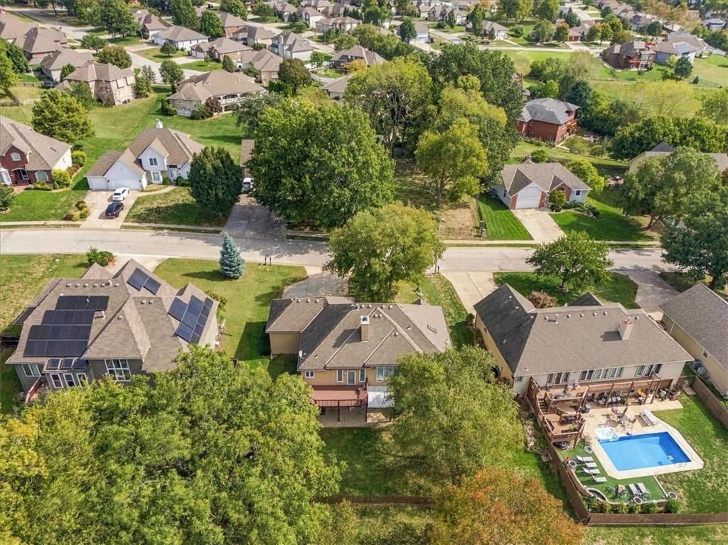 Photo 42 of 43 - 3730 S Milton Drive, Independence, MO 64055