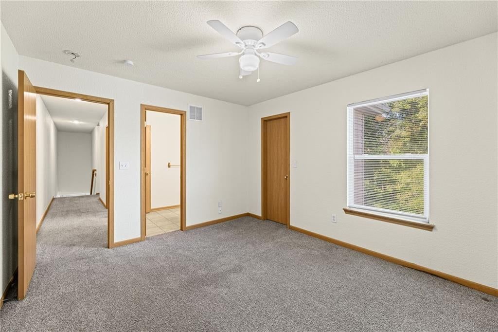 Photo 25 of 34 - 18501 E 3rd Street Court N, Independence, MO 64056