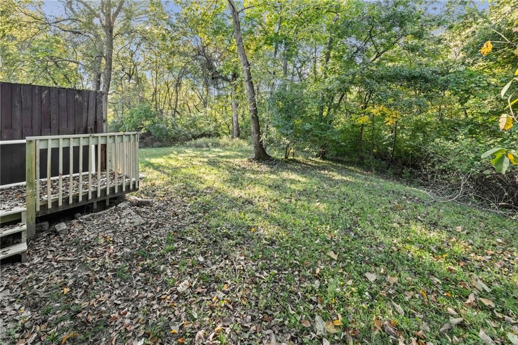 Photo 28 of 34 - 18501 E 3rd Street Court N, Independence, MO 64056