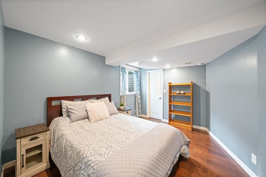 Photo 28 of 32 - 10138 Theden Circle, Lenexa, KS 66220