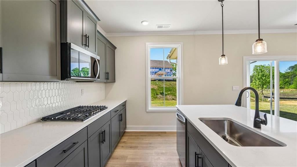 Photo 15 of 29 - 16748 S Allman Road, Olathe, KS 66062