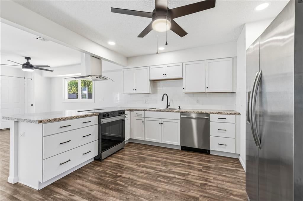 Photo 11 of 33 - 11235 Bristol Terrace, Kansas City, MO 64134