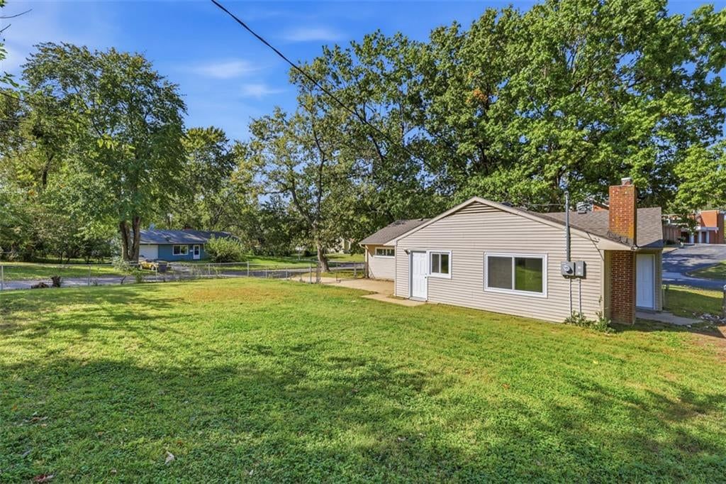 Photo 32 of 33 - 11235 Bristol Terrace, Kansas City, MO 64134