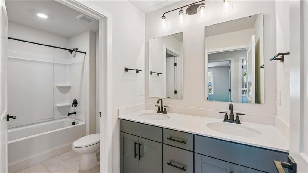 Photo 30 of 30 - 16798 S Loiret Street, Olathe, KS 66062