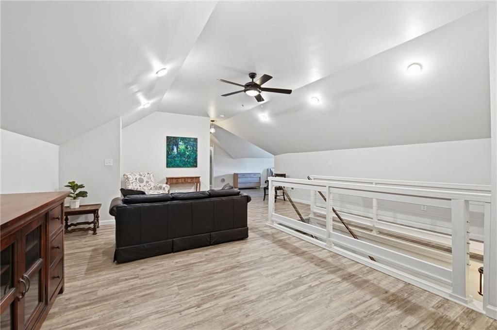 Photo 26 of 37 - 11212 W 115TH Street, Overland Park, KS 66210
