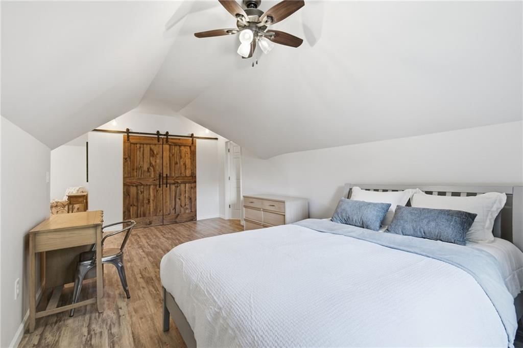 Photo 28 of 37 - 11212 W 115TH Street, Overland Park, KS 66210