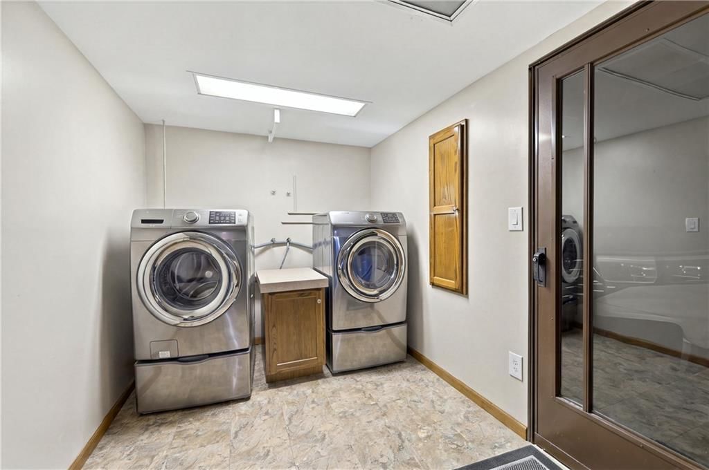 Photo 7 of 17 - 17308-17310 E 48th Street Court S, Independence, MO 64055