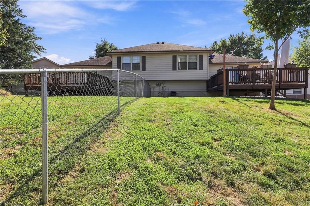 Fenced yard and flat lot at 17308-17310 E 48th Street Court S, Independence, MO 64055