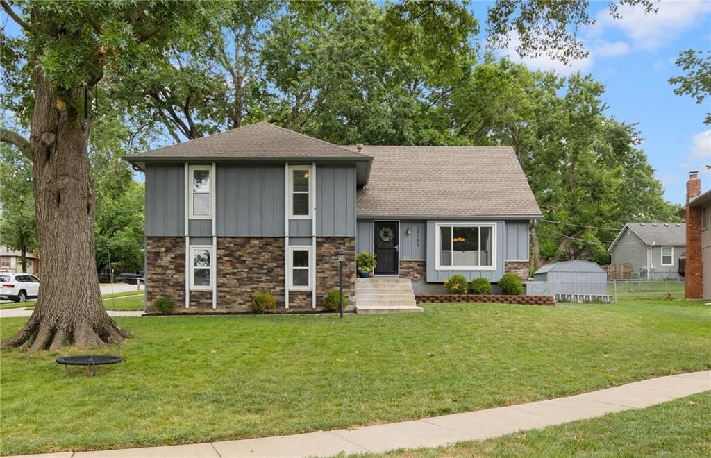 12705 W 99th Terrace, Lenexa, KS