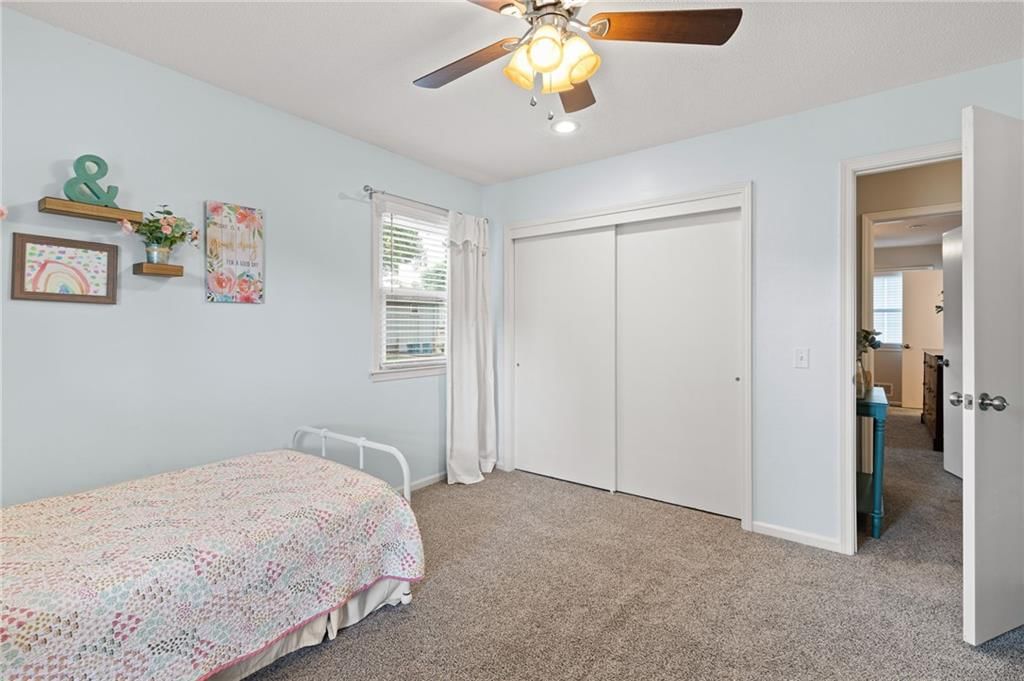 Photo 28 of 43 - 12705 W 99th Terrace, Lenexa, KS 66215