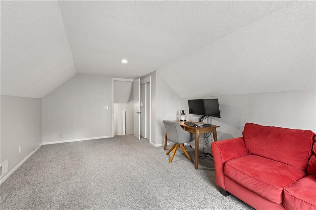 Photo 29 of 43 - 12705 W 99th Terrace, Lenexa, KS 66215