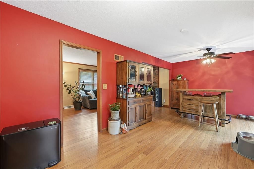 Breakfast nook and accent wall at 8024 NW Cadwallader Road, Kansas City, MO 64152