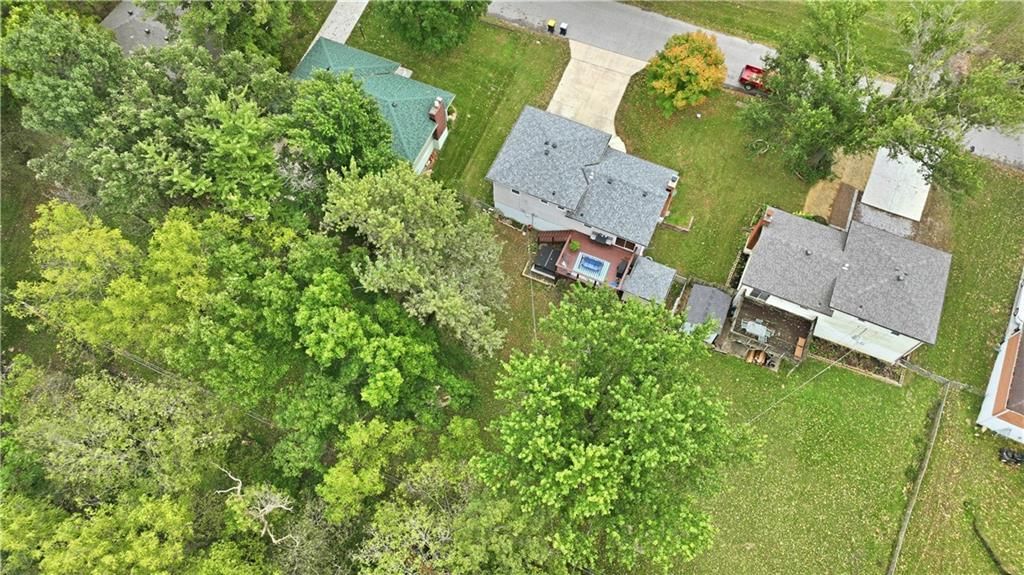 Photo 20 of 20 - 8024 NW Cadwallader Road, Kansas City, MO 64152