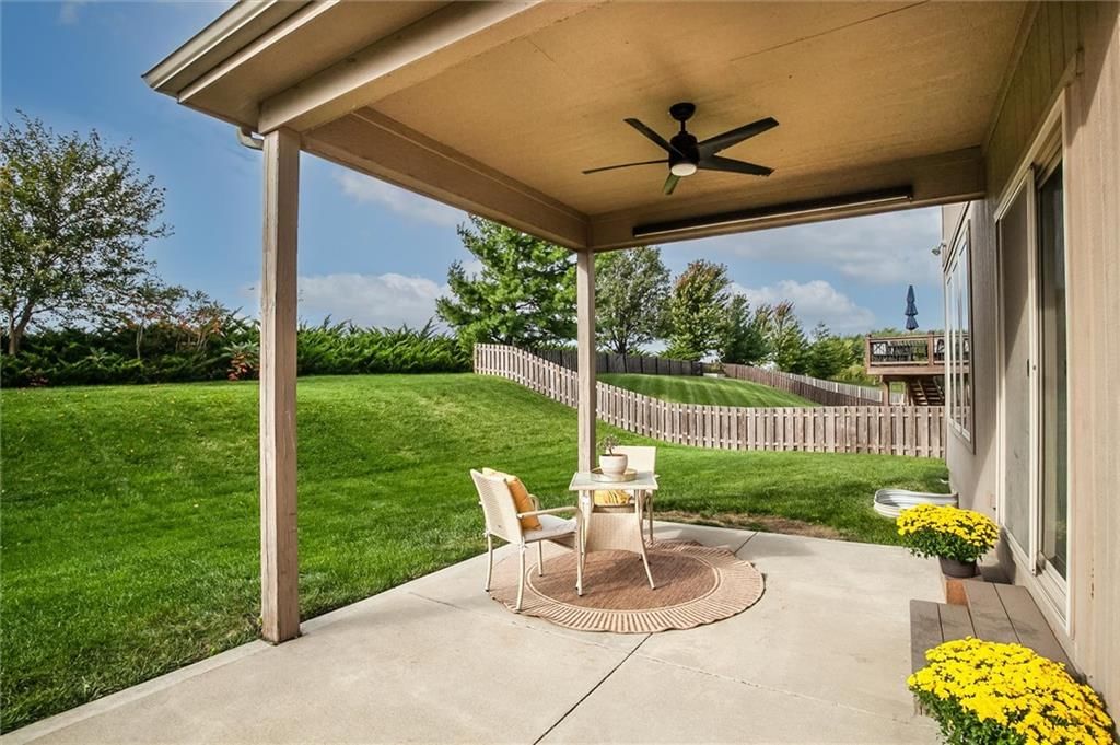 Photo 28 of 43 - 6011 NW 92nd Terrace, Kansas City, MO 64154