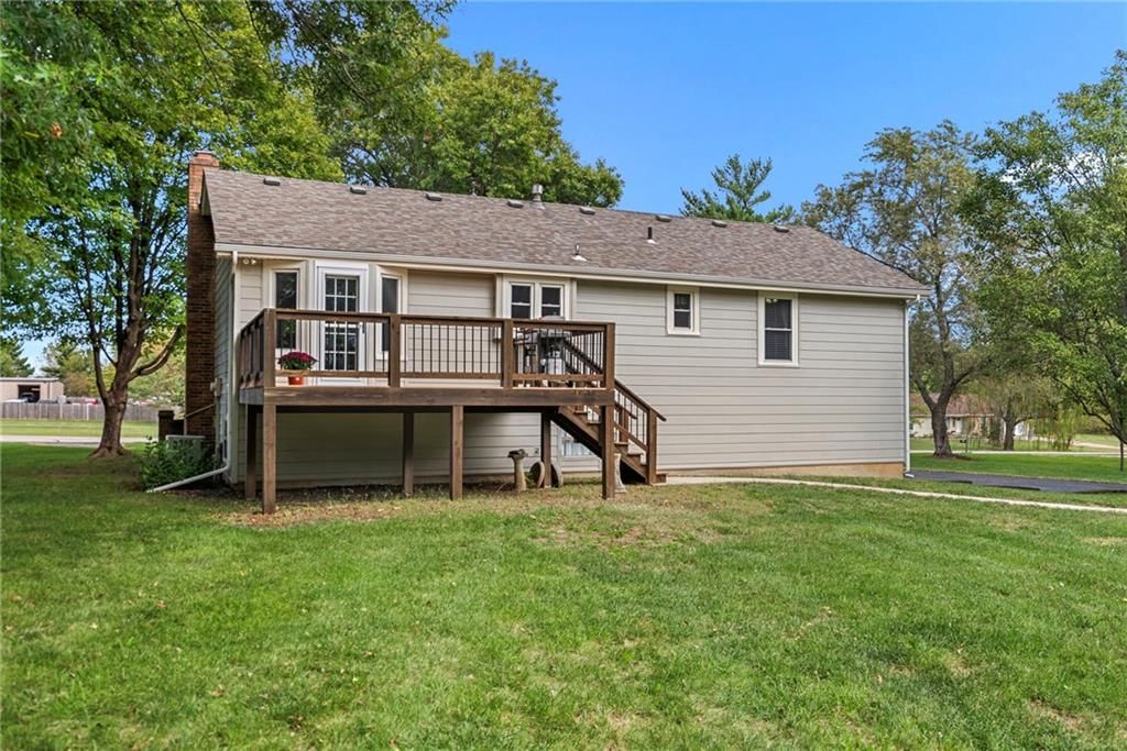 Photo 44 of 48 - 7001 W. 202nd Terrace, Stilwell, KS 66013