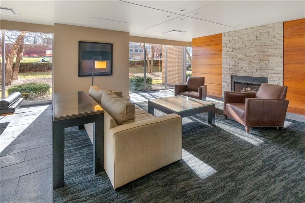 Fireplace at 700 E 8th Street #6E, Kansas City, MO 64106